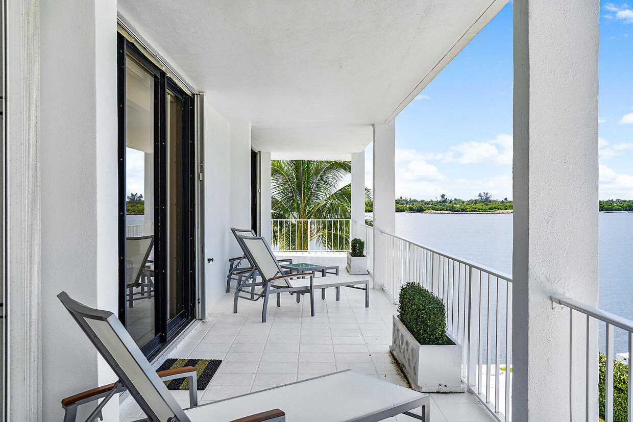 Foto principal - 2784 S Ocean Blvd