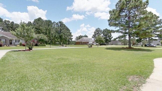 Building Photo - 107 Andee Way