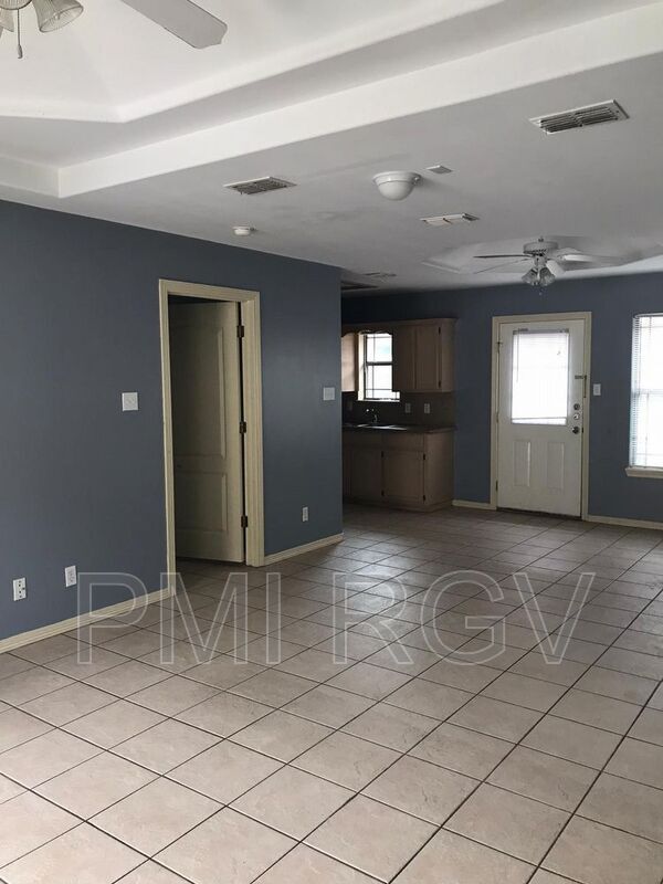 Building Photo - 604 Horizon Peak