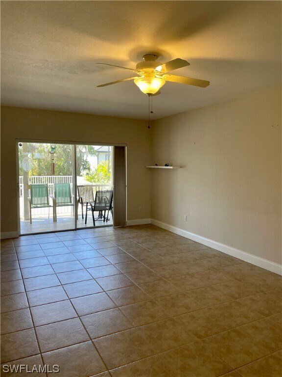 Building Photo - 5214 Chiquita Blvd S