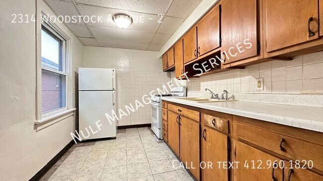 Foto del edificio - 2314 Woodstock Ave