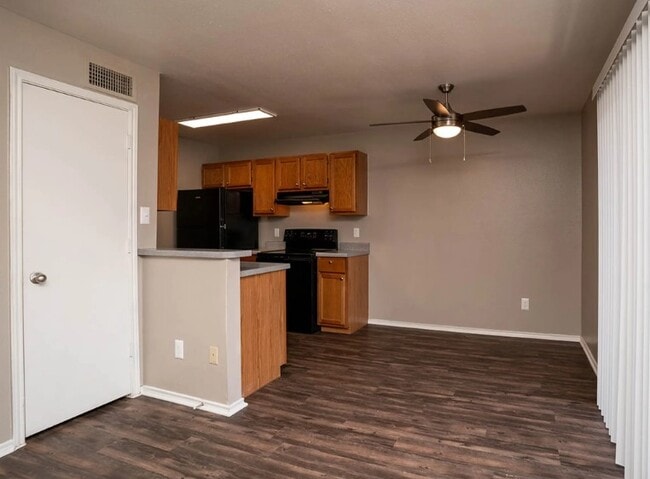 Building Photo - Avenue at Converse Apartments