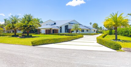 Building Photo - 10506 SW 89th Pl