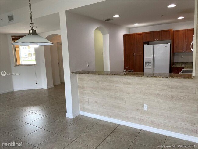 Building Photo - 8900 NW 107th Ct