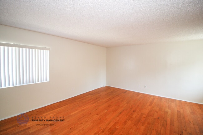 Building Photo - 24431-24433 Hawthorne Boulevard