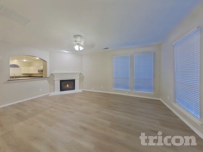 Building Photo - 2717 Bull Shoals Dr