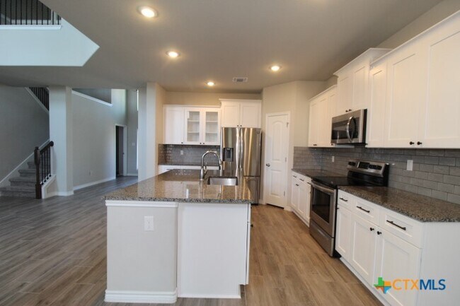 Building Photo - 6307 Verde Dr