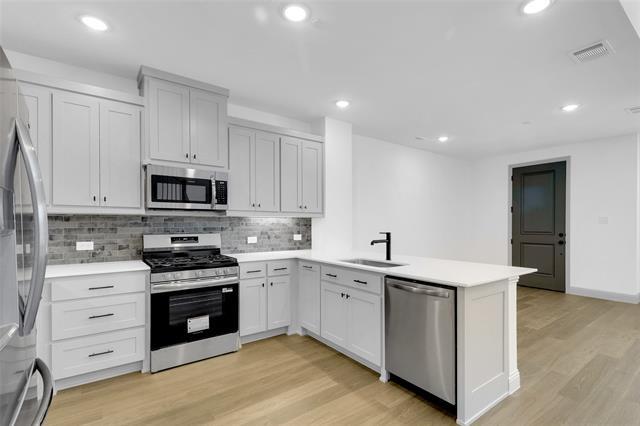 Building Photo - 1027 Stockton Dr