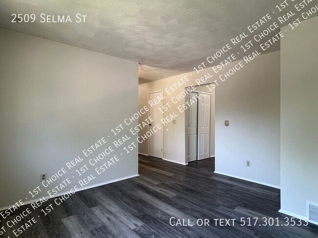 Foto del edificio - 2509 Selma St