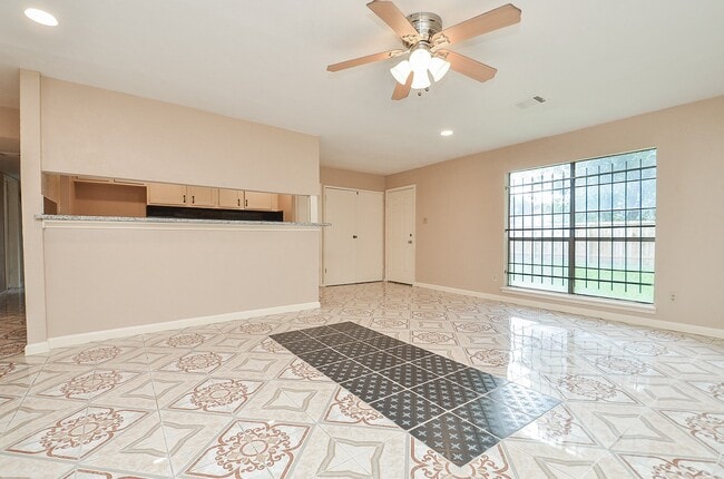 Building Photo - 4811 Raven Ridge Dr