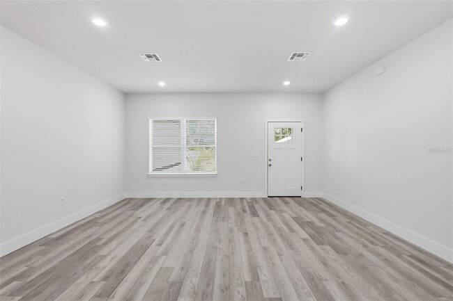 Building Photo - 16475 SE 89th Terrace