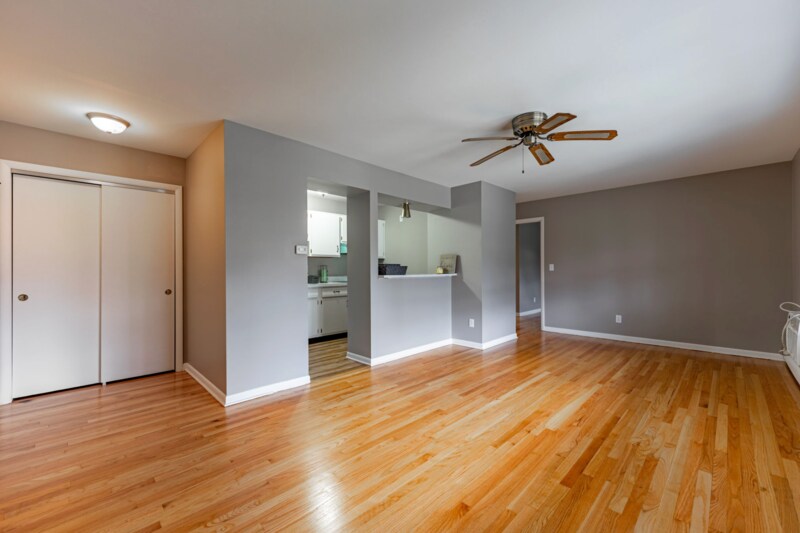 Building Photo - 1609 E State St