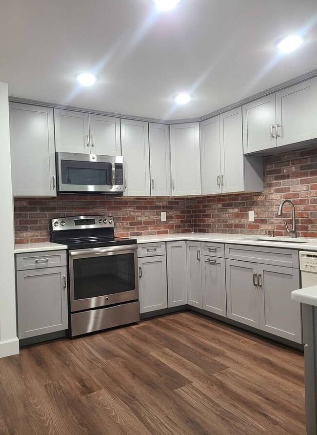 Kitchen - 760 S Brevard Ave
