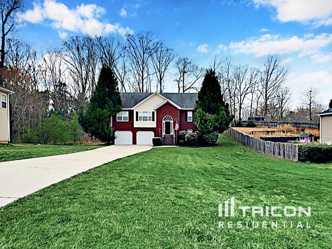 Building Photo - 6821 Hickory Hollow Dr