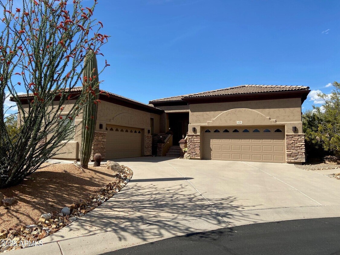 Primary Photo - 11270 E Quarry Trail