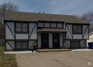 Building Photo - 1383 Parkside Dr