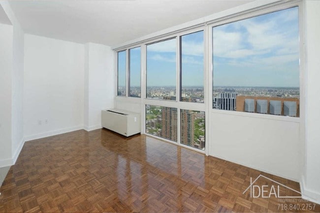 Foto del edificio - bedroom in brooklyn NY 11201