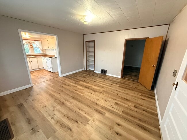 Foto del edificio - 820 E 29th St