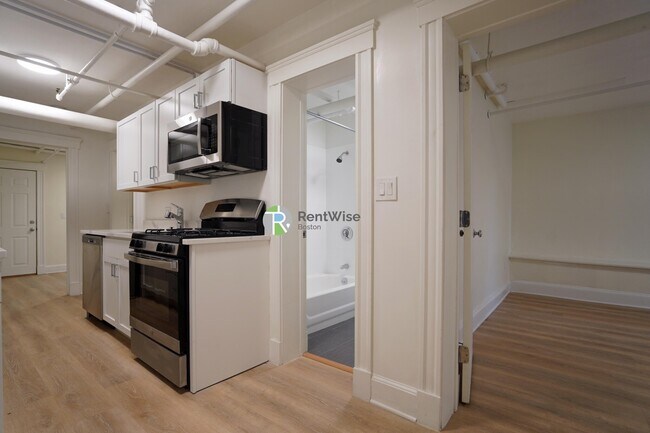 Photo - 6 Camelot Ct Apartment