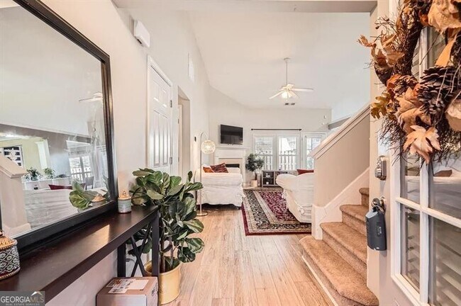 Foto del edificio - 1756 Hedington Ct SE
