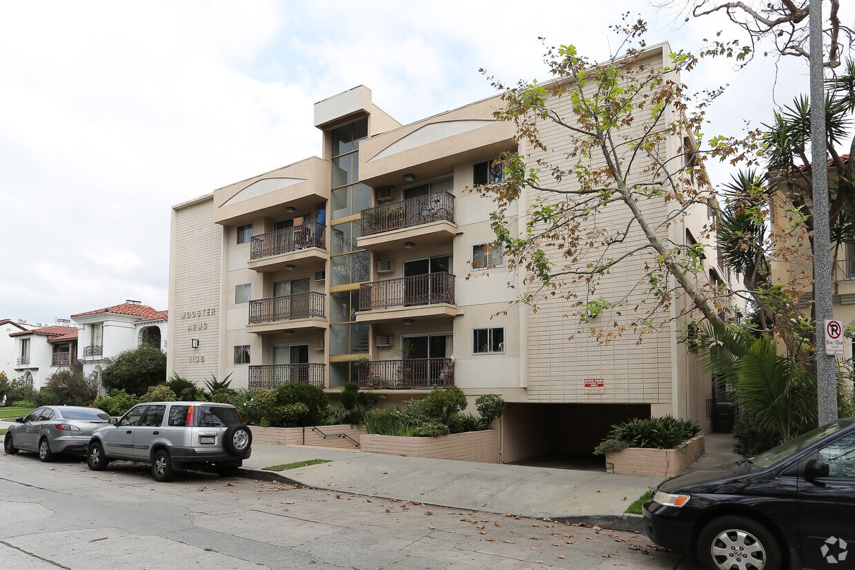 Wooster Arms 1136 S Wooster St Los Angeles, CA