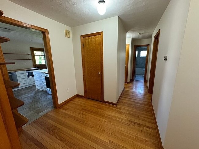 Building Photo - 70 Short Beach Rd