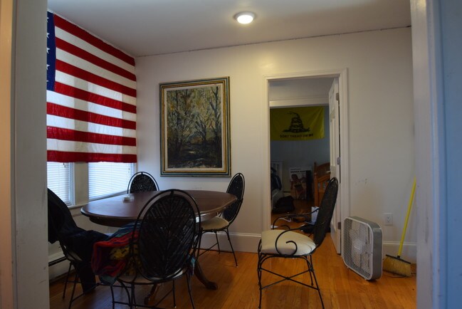 Photo - 6 Lane Park Apartments