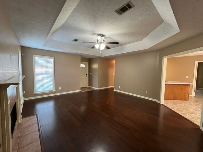 Building Photo - Home for rent in Wynbrook