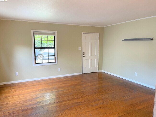Building Photo - 38049 Canyon Heights Dr