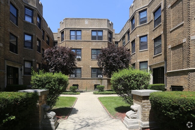 Building Photo - 630 W Stratford Pl