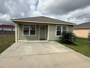 Building Photo - 2724 Avenue D