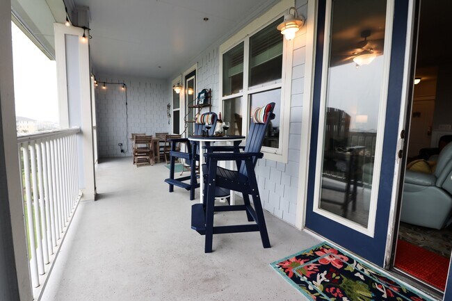 Building Photo - 26550 Mangrove Dr