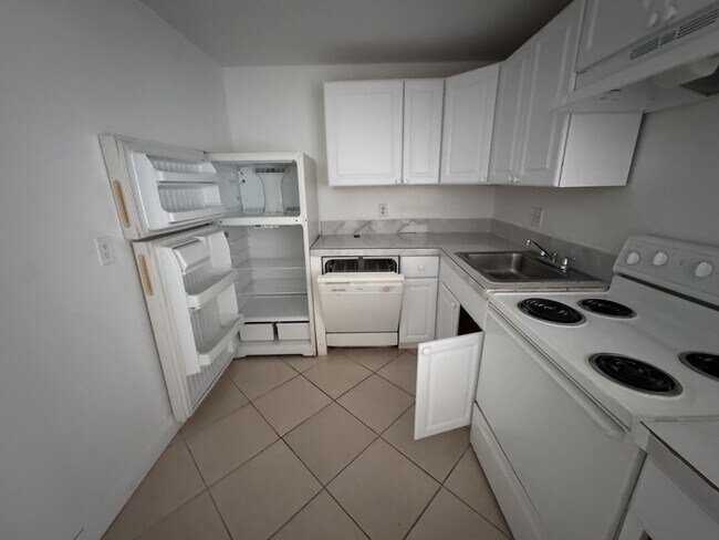 Foto del edificio - 470 NW 20th St