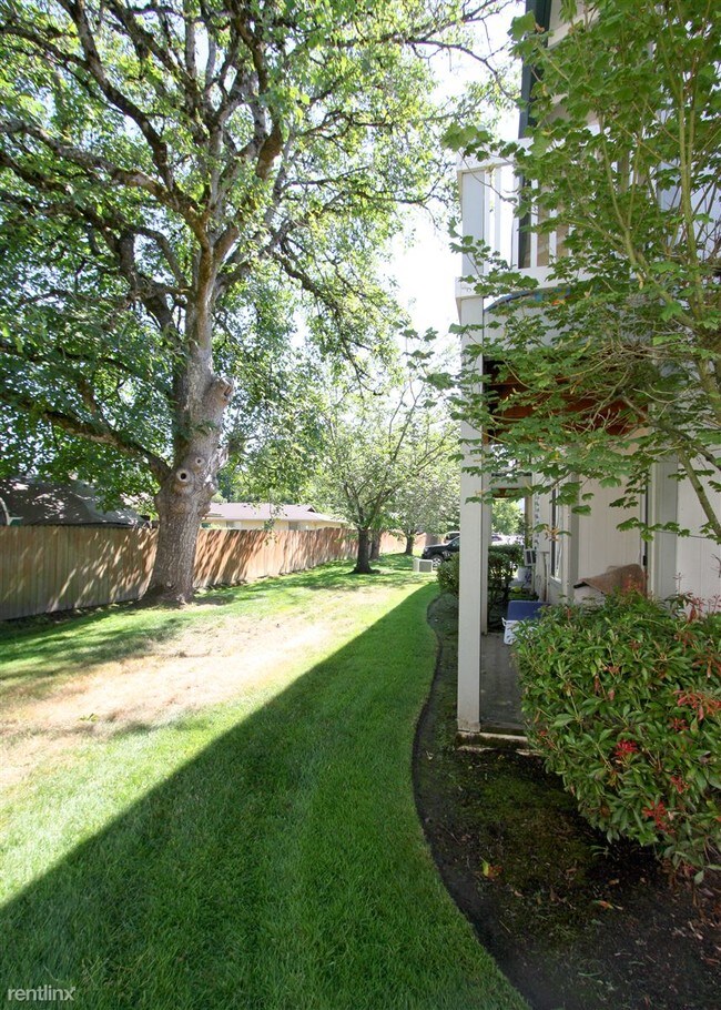 Foto del edificio - 1473 N Goerig St