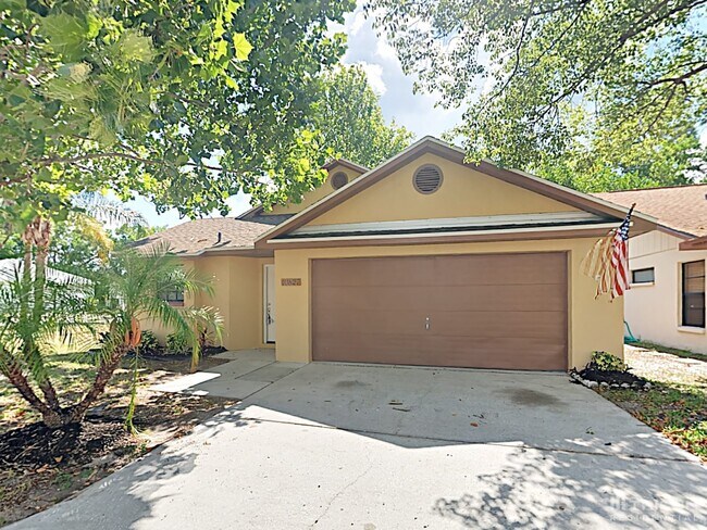 Foto del edificio - 10827 Claymont Dr