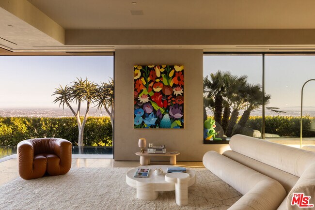 Foto del edificio - 1616 Blue Jay Way
