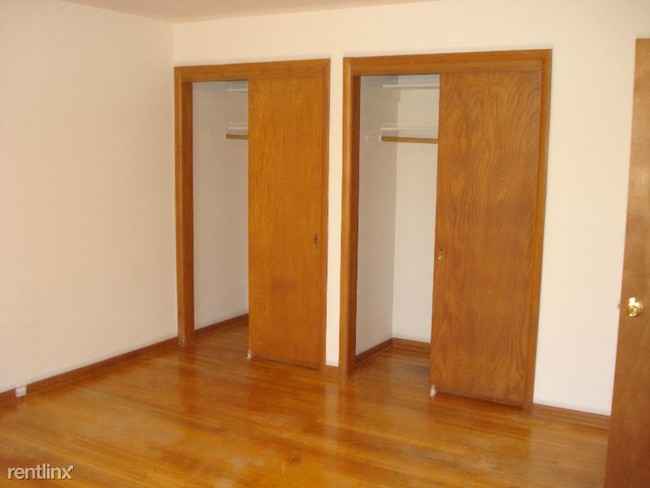 Foto del edificio - 2 br, 1 bath Apartment - 1170 Woodhull