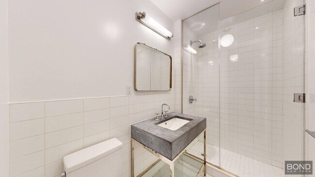 Foto del edificio - 452 Broome St