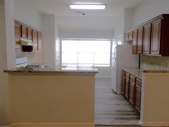 Building Photo - 8405 Greenfield Dr