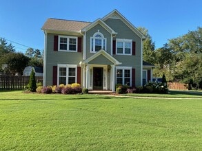 Building Photo - 2608 Bridlewood Cir