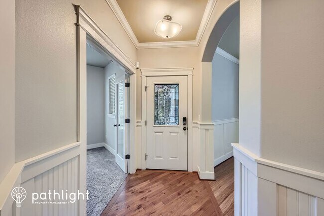Foto del edificio - 4615 205th St Ct E