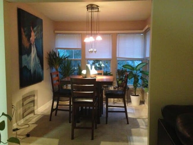 Building Photo - 3112 Wallaby Trce