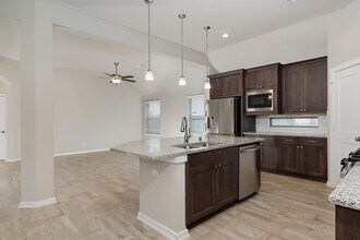 Building Photo - 151 Silva Creek Trl