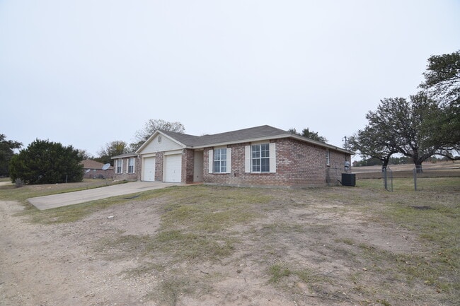 Building Photo - 136 Antelope Cir