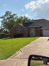 Building Photo - 5900 Clearview Cir