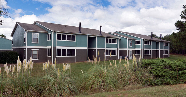 Building Photo - Southland Station Apartments