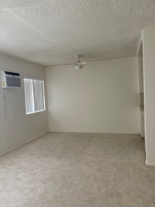 Living Room/Dining Room - 11168 Camarillo St