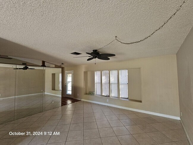 Building Photo - ***Unique 1/2 Acres Fenced Pool Home ***