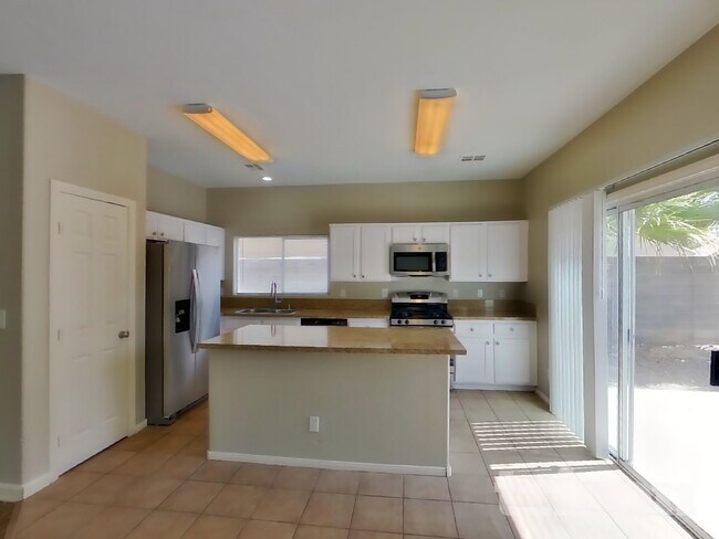 Foto del edificio - 717 Horse Stable Ave