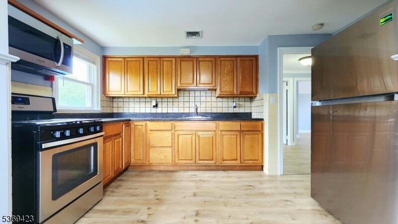Foto principal - 63 Hamilton Ave